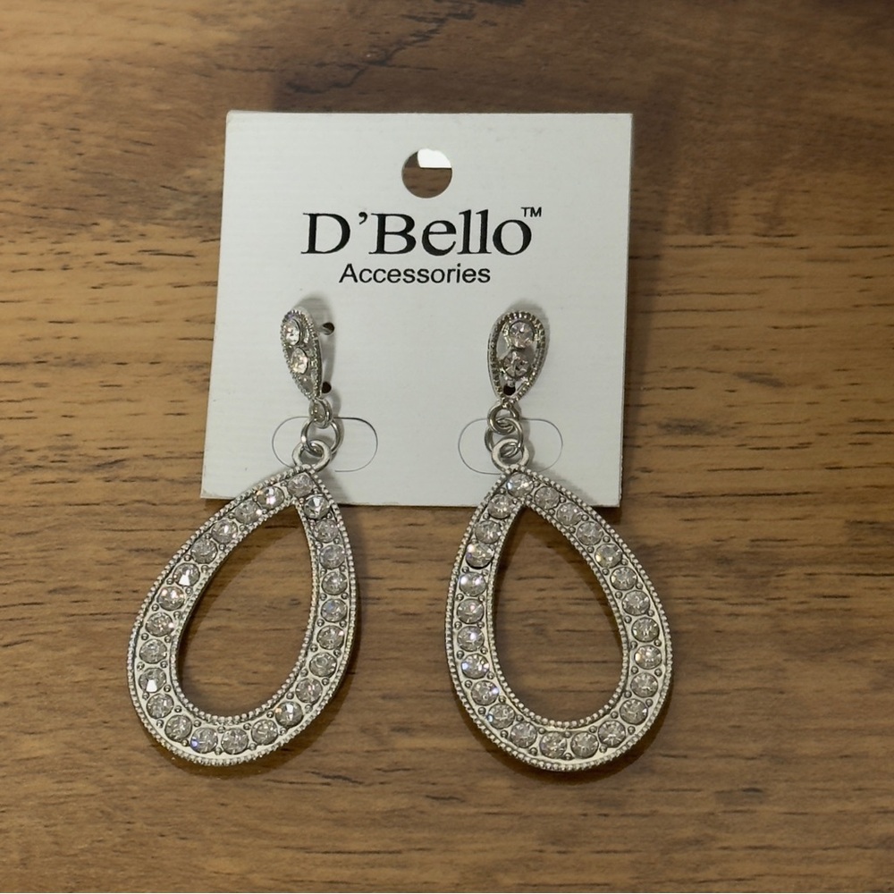 NEW D’Bello Accessories Silver Teardrop Dangle Earrings Rhinestone Accent